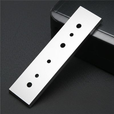 تیغه برش الیاف شیمیایی سه سوراخه آلیاژ کاربید تنگستن سیمانی سفارشی برای دستگاه صنعتی برش فیلم