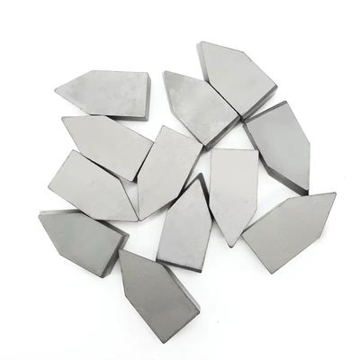 نوک‌های جوش‌خورده کاربید تنگستن با مقاومت سایشی بالا و سفارشی‌سازی شده با آلیاژ YG6 YG6X YG8 برای تولید ابزار